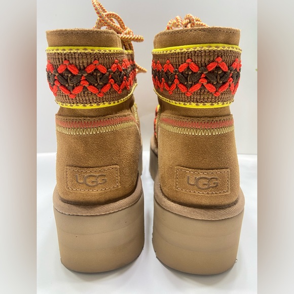 NEW UGG Classic Mini II Braid Suede Wool Women’s Platform Boots 1138492 9,11 - Picture 6 of 9